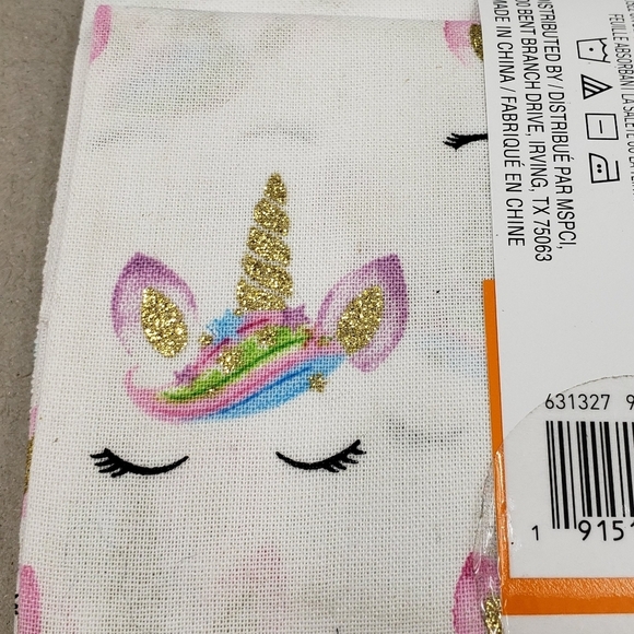New Loops & Threads One Yard Fabric Cotton Sparkle Unicorns - Picture 4 of 9